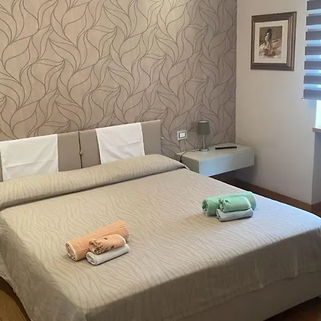 La Casa Di Andrew Apartment Naples