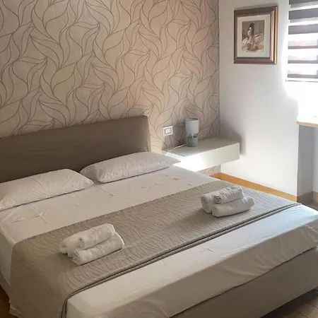 La Casa Di Andrew Apartmán *